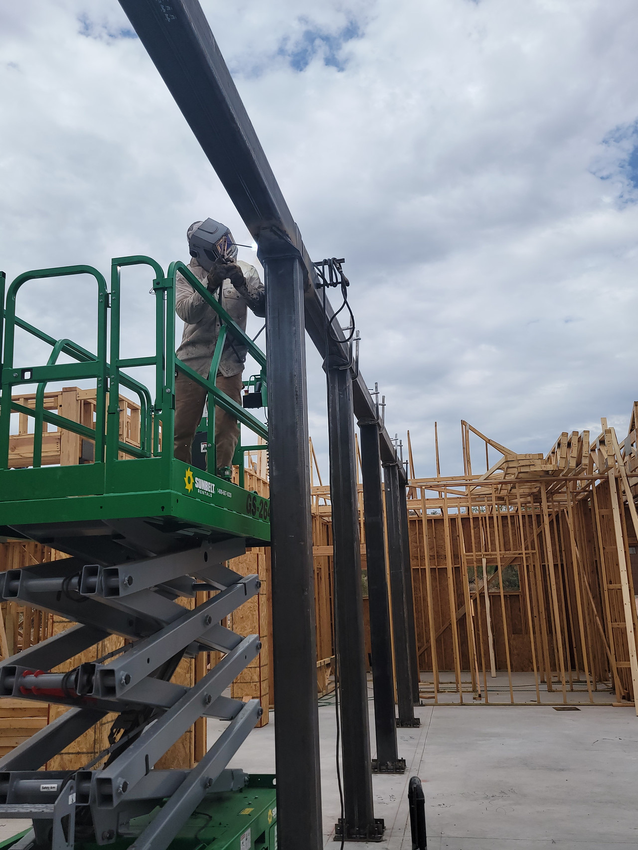 Moment Frame Structural Steel - Carefree Highway, North Phoenix photo 2